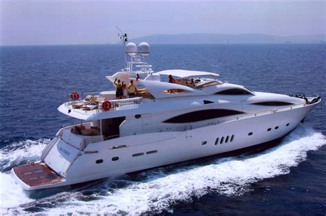 Yacht Charters, Yacht Hire & Yacht Rentals Worldwide .